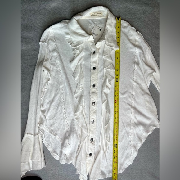 Free People Blouse NWT Ruffle Tuxedo XS Dropping Tears Bloom Sleeve - Picture 6 of 12